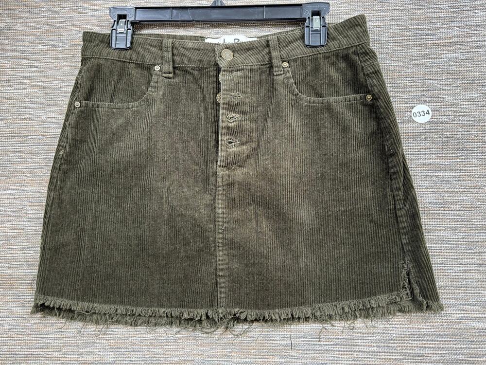 Indigo Rein Skirt Juniors 7 Green Corduroy Button Front Mini Frayed Hem Casual